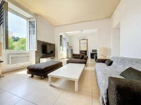 Grand appartement Ajaccien - Ultra Centre & Parking - Les Frères de la Loc'